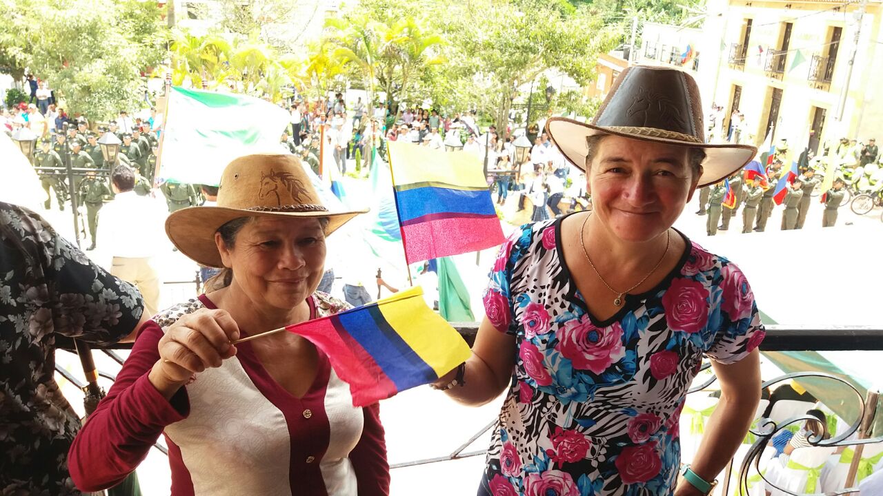 Día de la independencia - Policía de Santander Día de la independencia - Policía de Santander